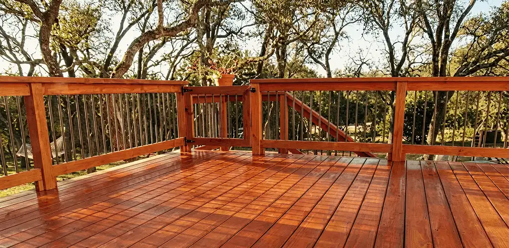Deck sealing results with a freshly sealed wood deck in Lincoln, NE